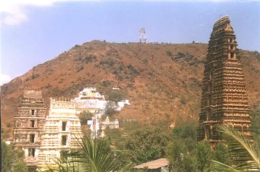 लक्ष्मी नरसिंह मंदिर, मंगलगिरि