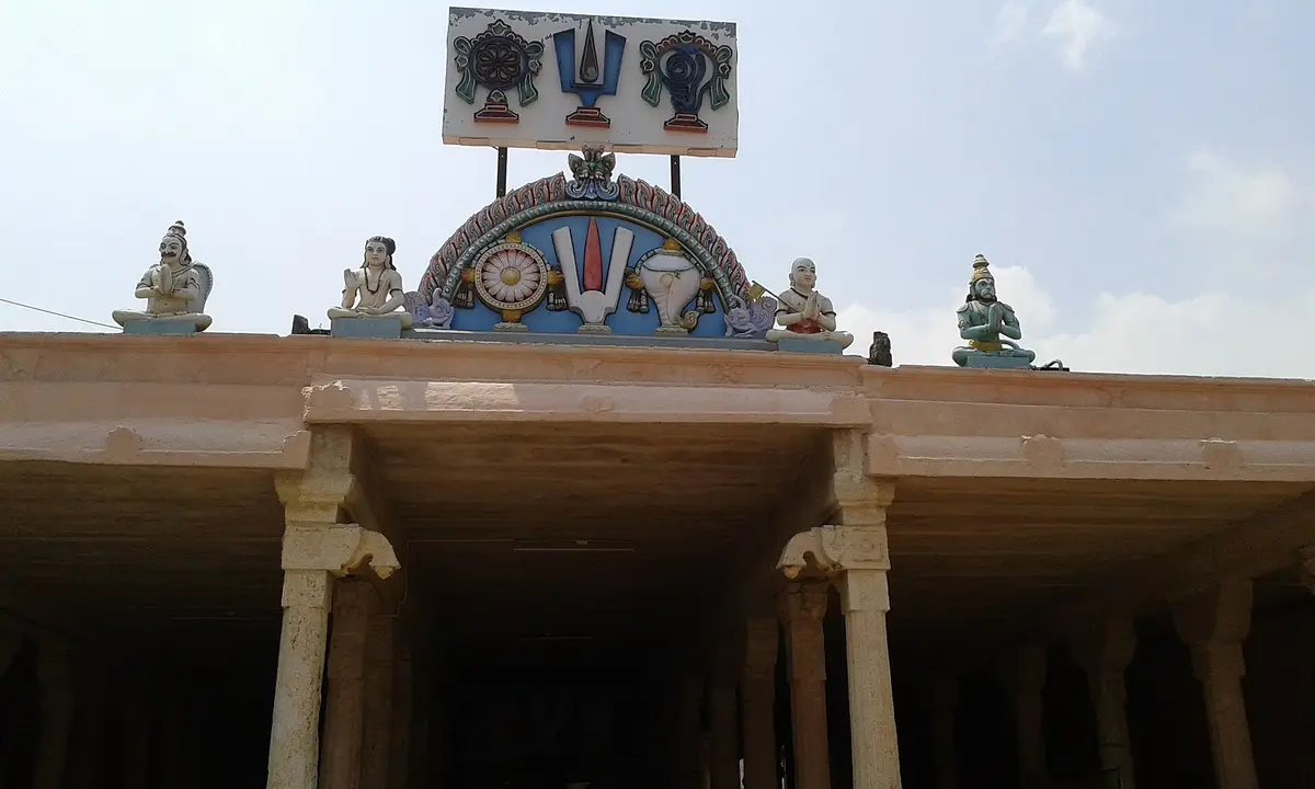 Makara Nedunkuzhaikathar Temple