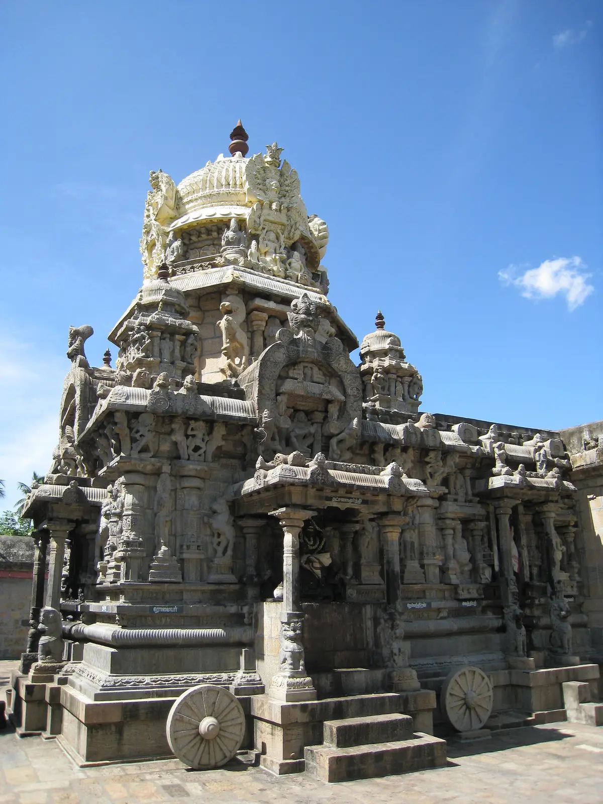 Mela Kadambur Amirthakadeswarar Temple