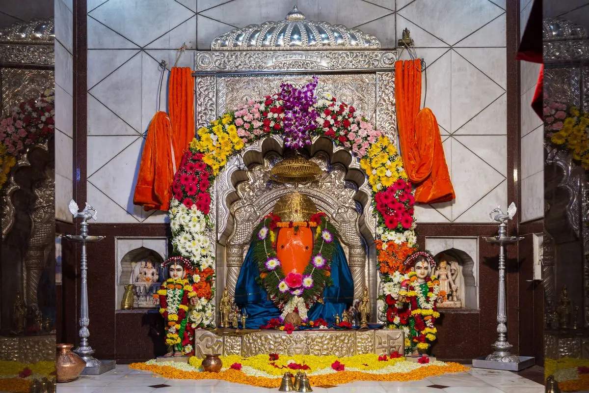 विघ्नेश्वर मंदिर, ओझर